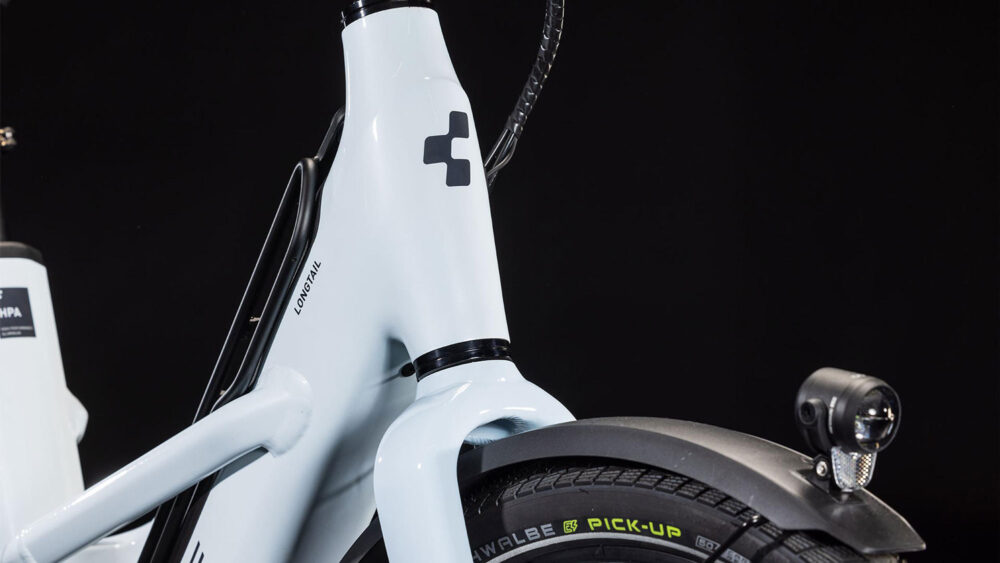 Cube Longtail Sport Hybrid 725 flashwhite´n´reflex – Bild 4