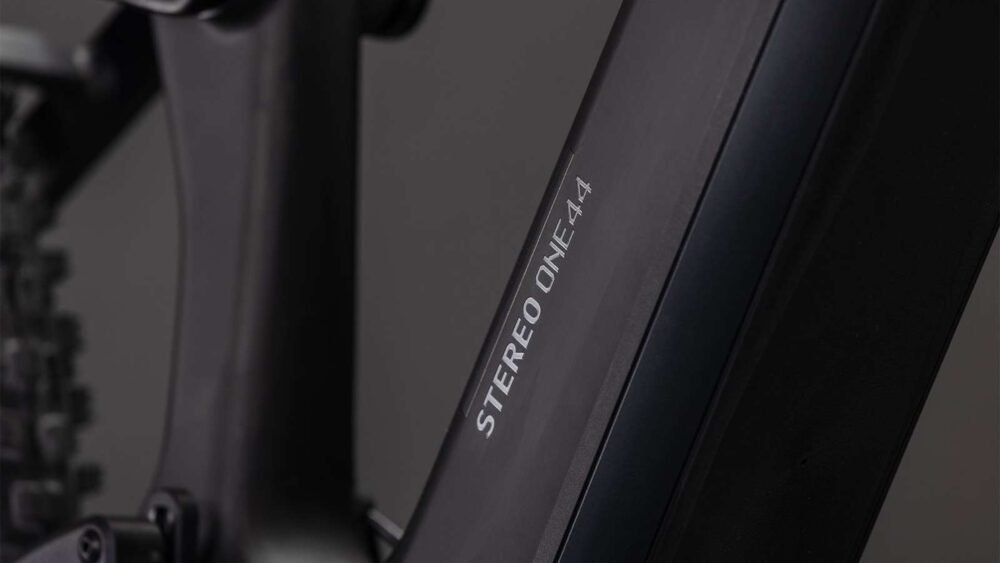 Cube Stereo Hybrid ONE44 HPC Race 800 blackline – Bild 6